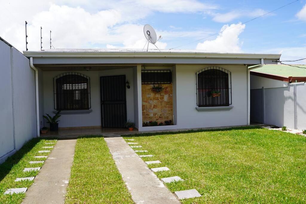 Casa Con Hermosa Vista A Las Montanas Y Ciudad San Rafael  Esterno foto